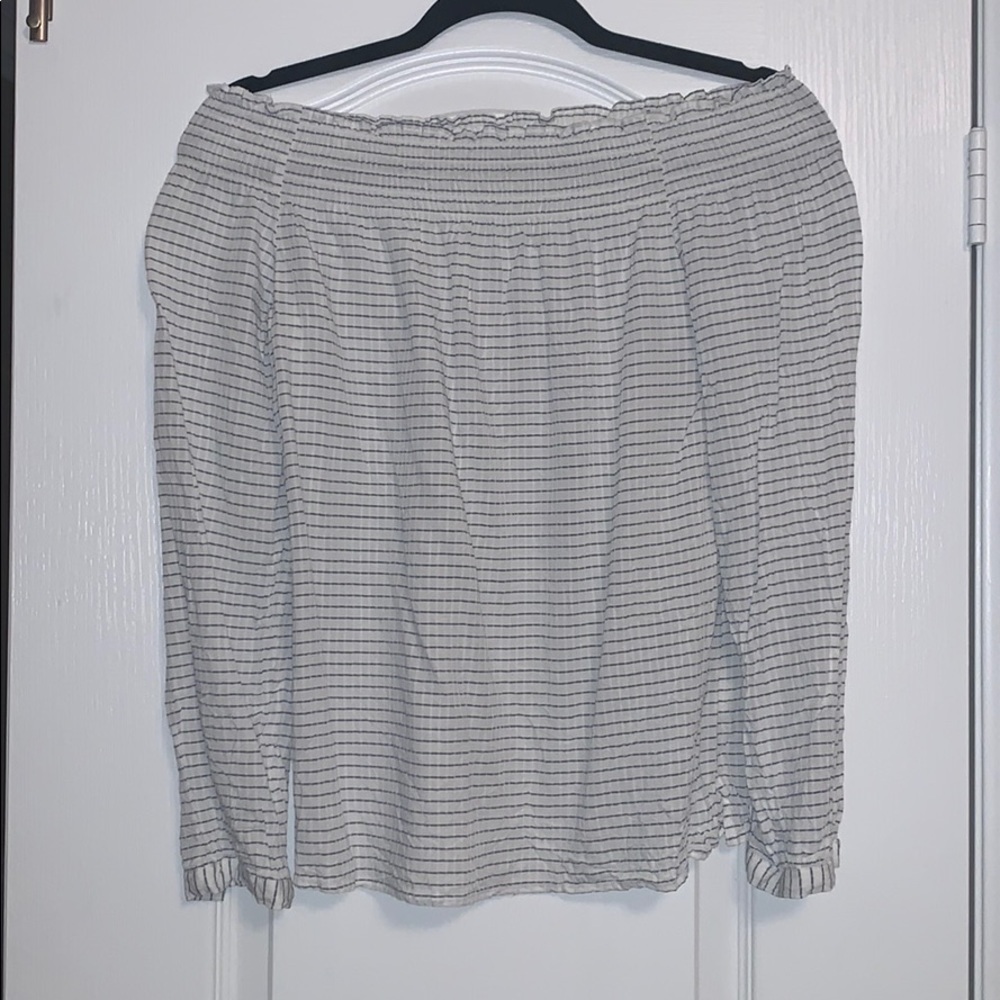 Reitmans off the shoulder top​